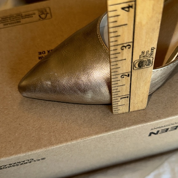 CL by Chinese Laundry “Outgoing Pump” Gold moonlight Metallic Color Size 8.5/39 - Picture 15 of 15
